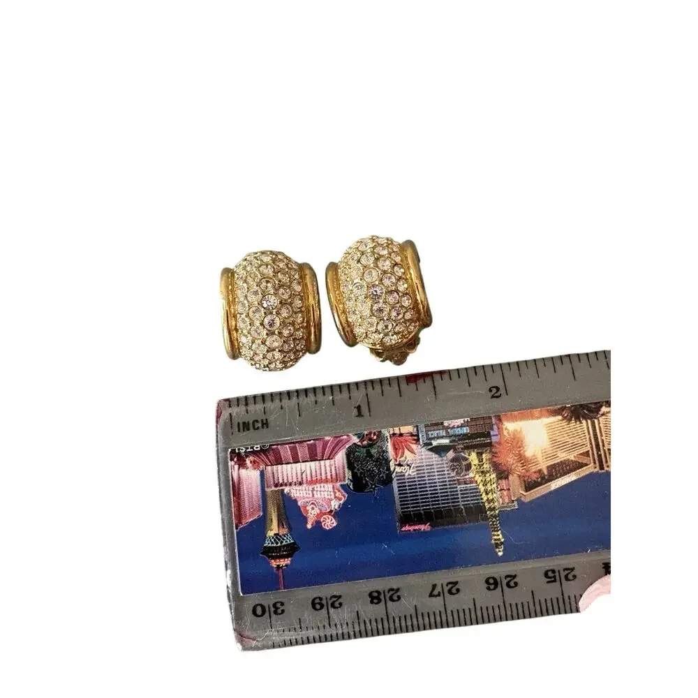 Swarovski vintage clip